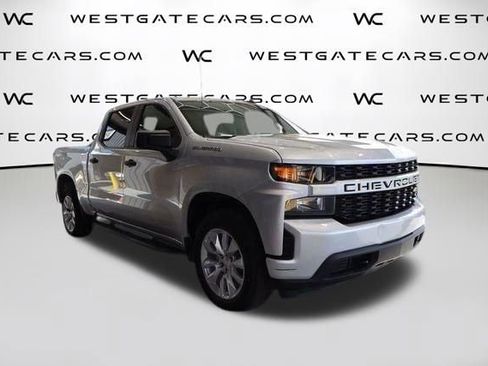 Used 2021 Chevrolet Silverado 1500 Custom image 2