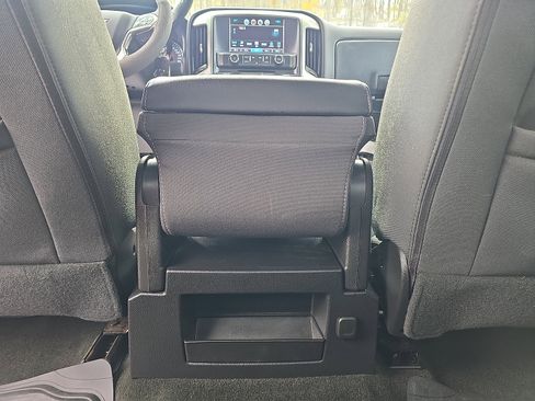 Used 2018 Chevrolet Silverado 1500 LT w/ All Star Edition image 26