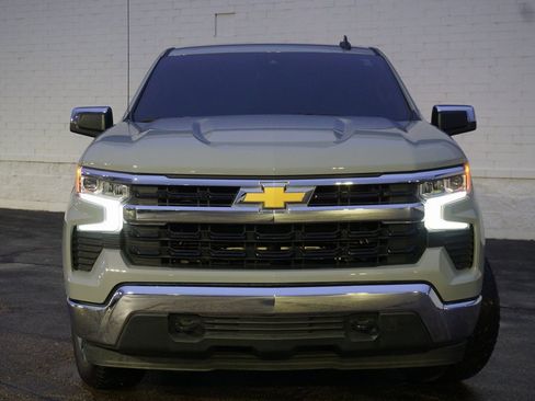 Used 2024 Chevrolet Silverado 1500 LT image 5