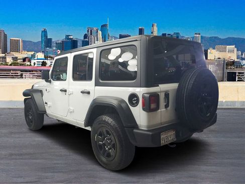 Used 2025 Jeep Wrangler Sport image 5