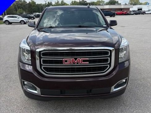Used 2017 GMC Yukon XL SLT w/ Open Road Package AWD/4WD image 9