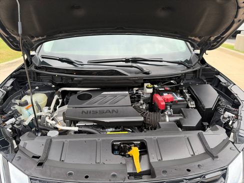 Used 2022 Nissan Rogue SV FWD image 26