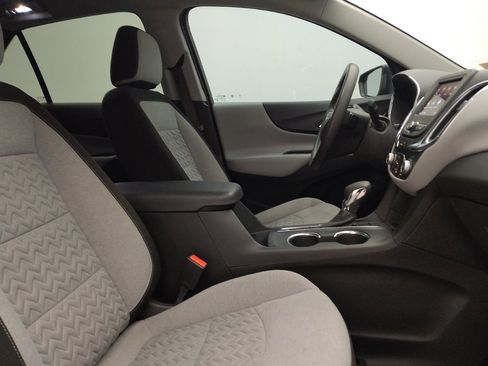 Used 2022 Chevrolet Equinox LS AWD/4WD image 21