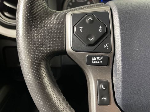 Used 2016 Toyota Tacoma SR5 image 26