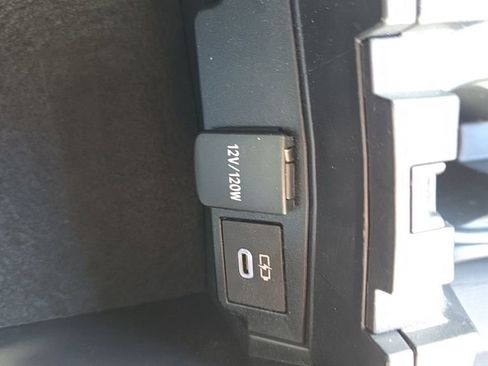 Used 2024 Toyota Corolla LE image 31