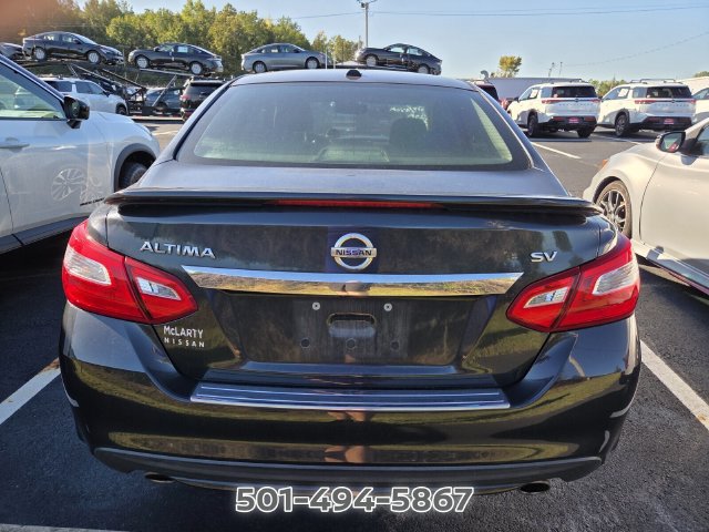 Used 2017 Nissan Altima 2.5 SV w/ Convenience Package FWD image 4