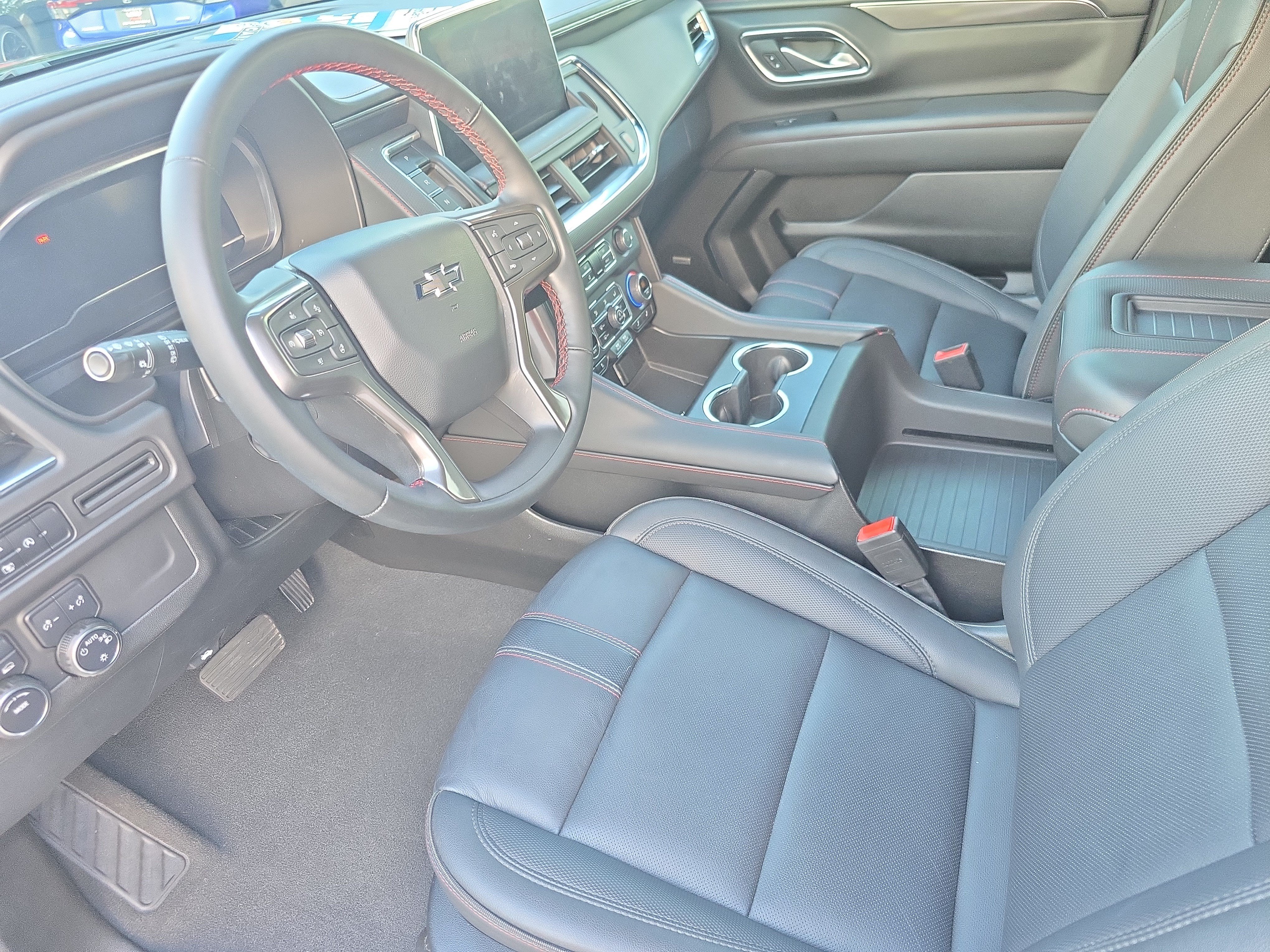 Used 2024 Chevrolet Tahoe RST w/ Luxury Package AWD/4WD image 17