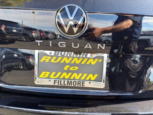 Used 2024 Volkswagen Tiguan S image 40