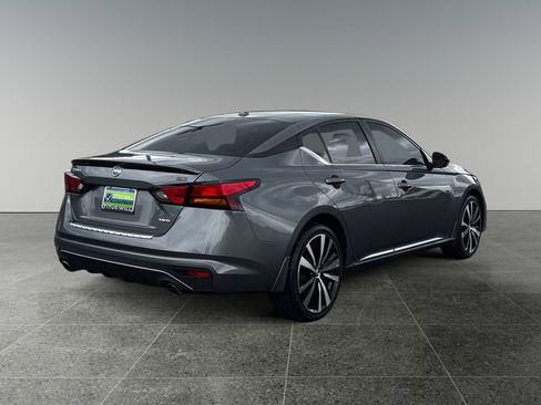 Used 2019 Nissan Altima 2.5 SR w/ SR Premium Package AWD/4WD image 10