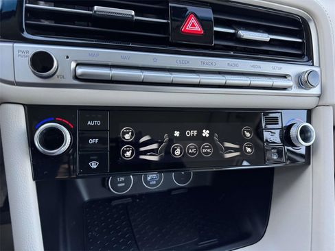 Certified 2026 Genesis G70 2.5T Prestige image 25