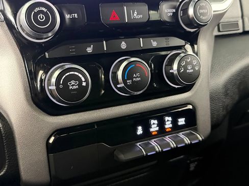 Certified 2025 RAM 1500 Big Horn AWD/4WD image 19