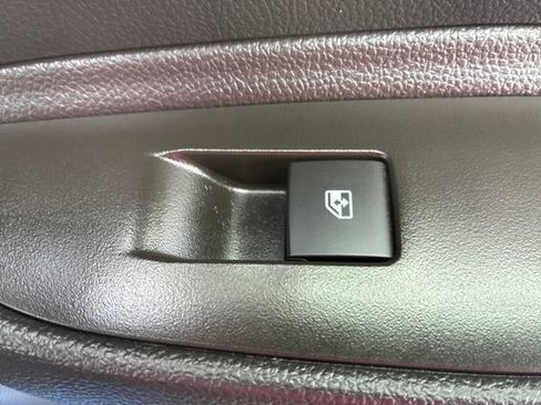 Used 2015 Chevrolet Trax LS FWD image 21