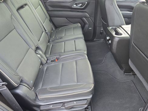 Used 2021 GMC Yukon SLT image 30