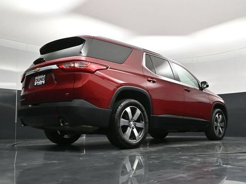 Used 2018 Chevrolet Traverse LT w/ LPO, Floor Liner Package AWD/4WD image 59