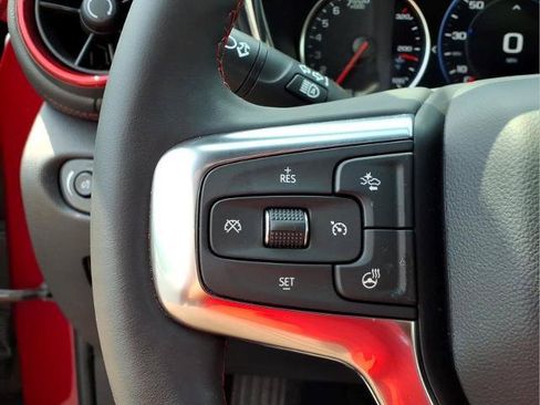 Used 2025 Chevrolet Blazer RS w/ Driver Confidence II Package FWD image 17