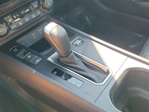 New 2026 Nissan Kicks SV w/ SV Premium Package image 10