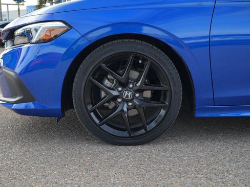 Used 2024 Honda Civic Sport image 11