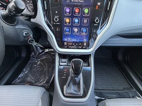 Used 2022 Subaru Outback Premium image 14