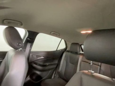 Used 2022 Buick Encore GX Select w/ Sport Touring Package FWD image 23
