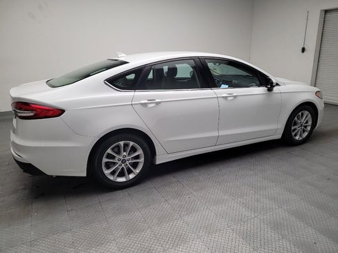 Used 2019 Ford Fusion SE image 10