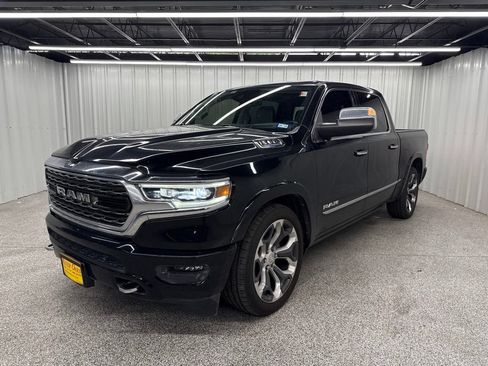 Used 2022 RAM 1500 Limited AWD/4WD image 2