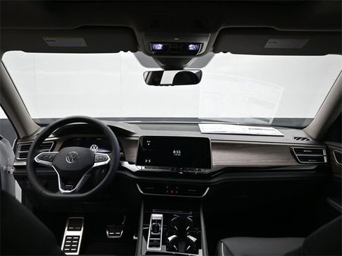 New 2026 Volkswagen Atlas SEL Premium R-Line image 10