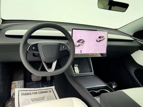 Used 2026 Tesla Model Y Long Range image 12