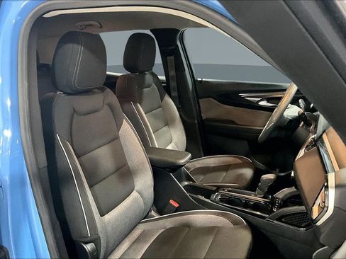 Used 2024 Chevrolet TrailBlazer LT image 29
