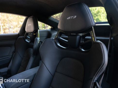 Used 2024 Porsche 911 GT3 RWD image 18