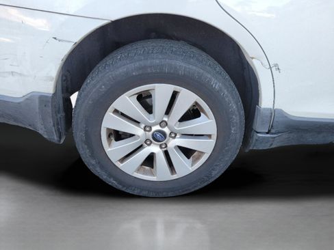 Used 2015 Subaru Outback 2.5i Premium image 29