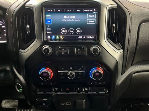 Used 2022 Chevrolet Silverado 2500 LT w/ Convenience Package image 15