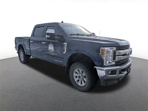 Used 2019 Ford F250 XLT w/ XLT Premium Package image 7