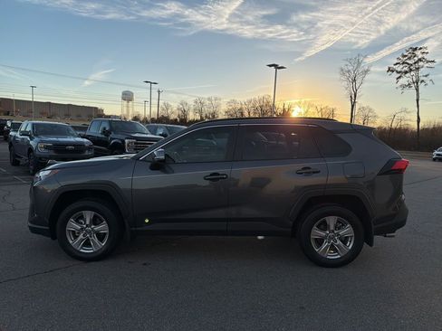 Used 2025 Toyota RAV4 XLE image 6