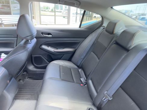 Used 2022 Nissan Altima 2.5 SR FWD image 10