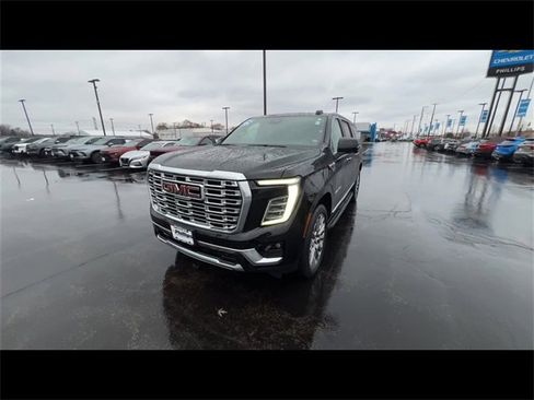 Certified 2025 GMC Yukon XL Denali image 4