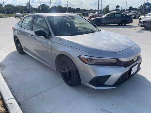 Used 2022 Honda Civic Sport image 3