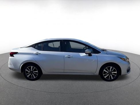 Used 2025 Nissan Versa SV image 16