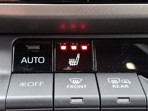 Certified 2025 Toyota Camry SE w/ Convenience Package image 23