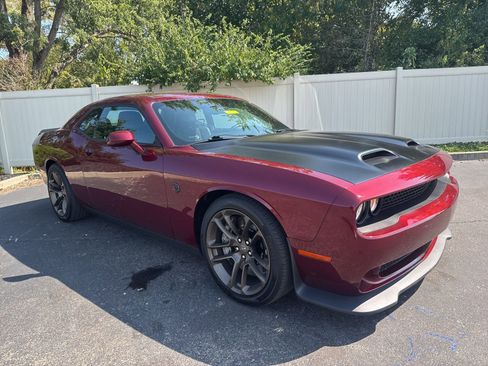 Used 2021 Dodge Challenger SRT Hellcat w/ Plus Package image 3