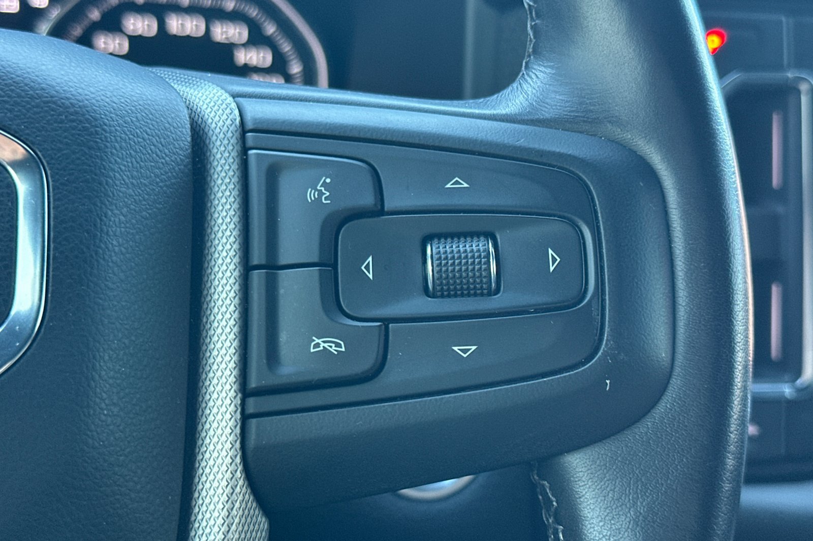 Used 2021 GMC Yukon Denali AWD/4WD image 36