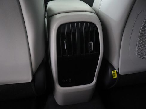 Used 2025 Hyundai Kona Limited AWD/4WD image 48