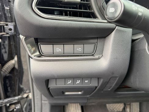 Certified 2025 MAZDA CX-30 AWD 2.5 S w/ Preferred Package image 17