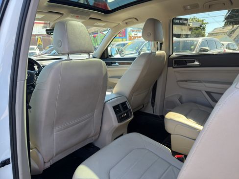 Used 2018 Volkswagen Atlas SEL Premium AWD/4WD image 13
