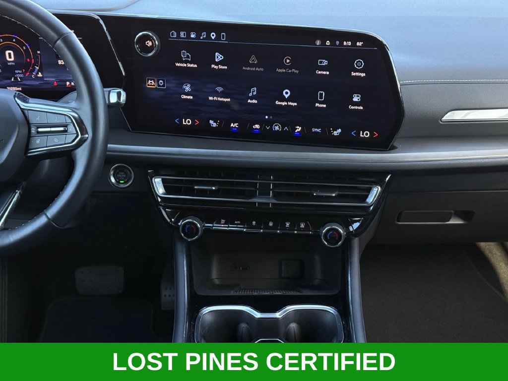 Used 2025 Chevrolet Traverse LT FWD image 22