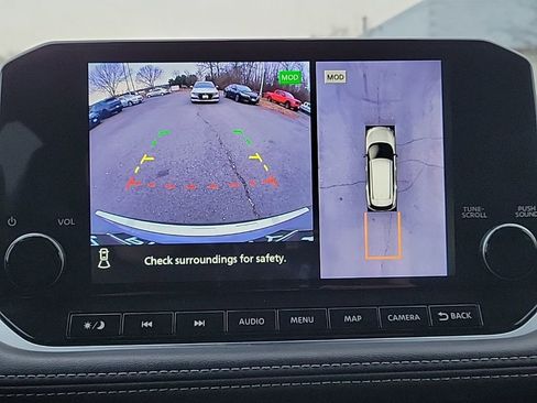 Used 2022 Nissan Rogue SL w/ SL Premium Package image 24