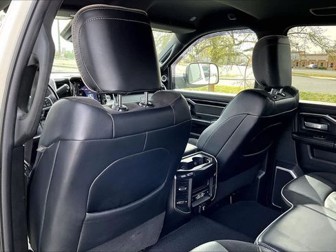 Used 2021 RAM 3500 Laramie image 12