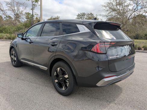 New 2026 Kia Sportage LX FWD image 8
