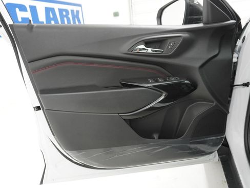 New 2026 Chevrolet Trax RS w/ Sunroof Package image 12