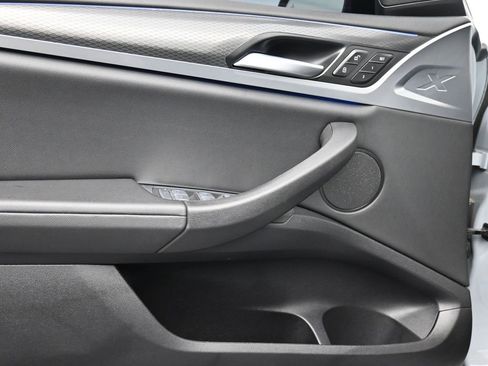 Used 2024 BMW X3 xDrive30i w/ Premium Package image 9