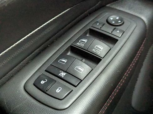 Used 2022 Dodge Durango R/T w/ Blacktop Package AWD/4WD image 19